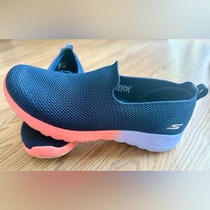 Skechers Stretch Fit Navy and Multi Athletic Slip-Ons